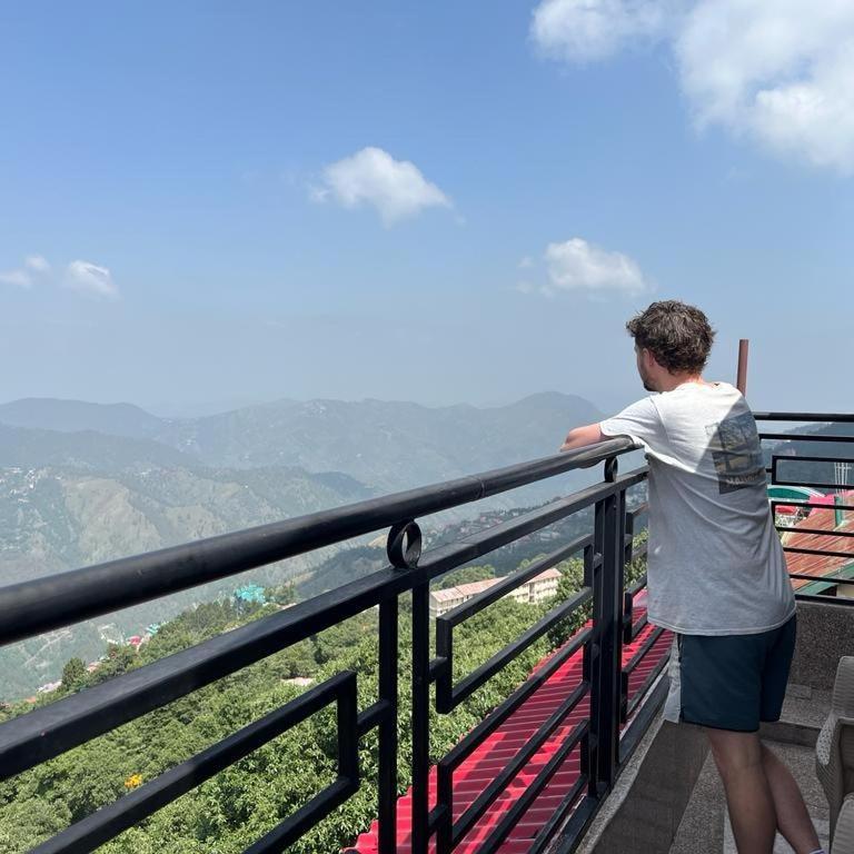 Dhanlaxmi Apartments Shimla Cameră foto
